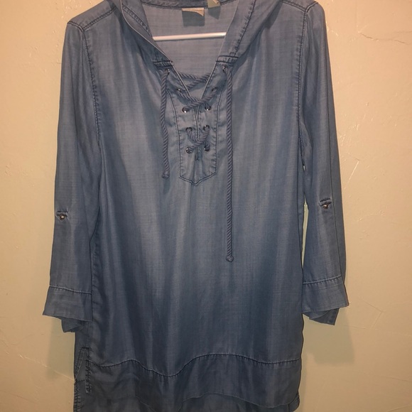 Zenergy by Chico’s comfortable denim look top. Size 1/size M - Picture 1 of 6